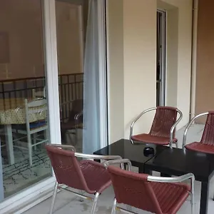 T3 De 70 M2 Idealement Situe Avec Garage Appartement